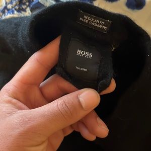 Authentic cashmere boss vneck